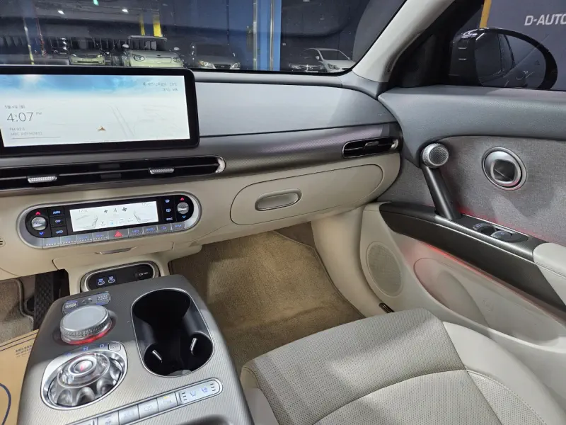 Genesis GV60