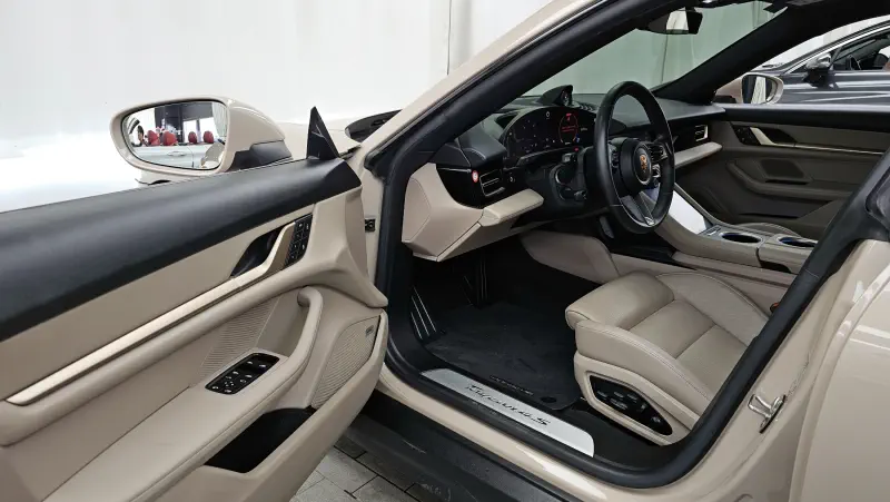 Porsche Taycan