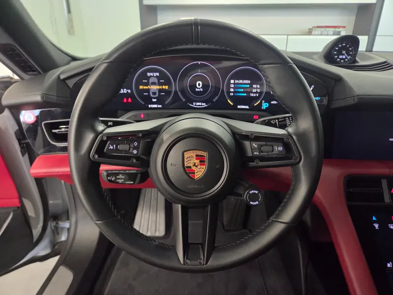 Porsche Taycan