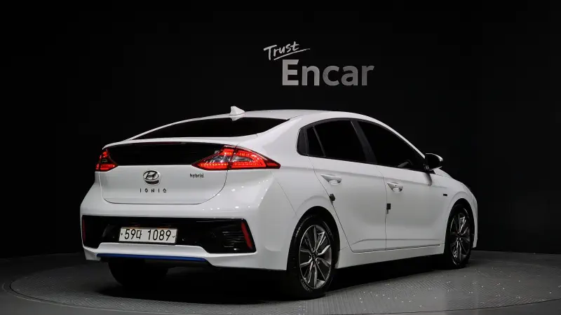 Hyundai Ioniq
