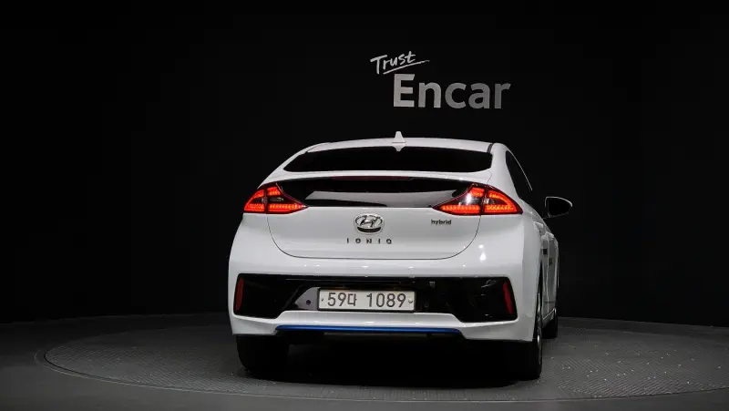 Hyundai Ioniq