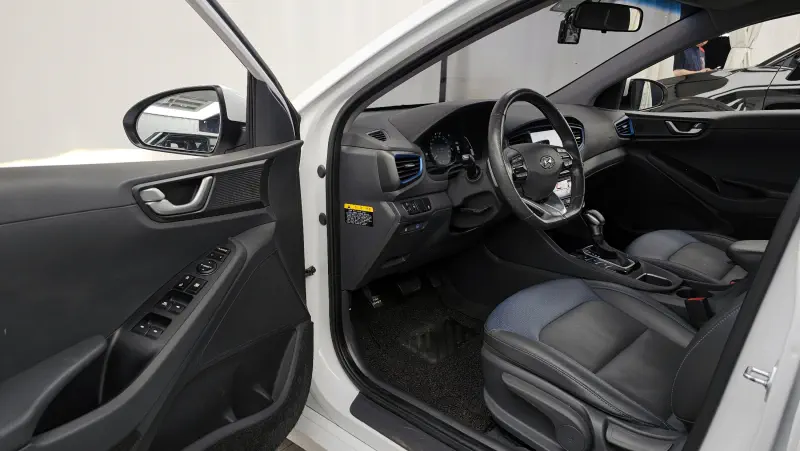 Hyundai Ioniq