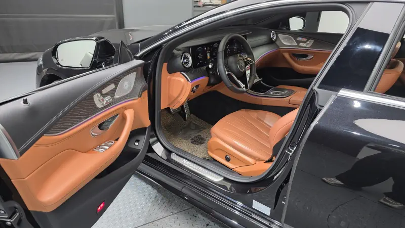 Mercedes-Benz CLS-Class