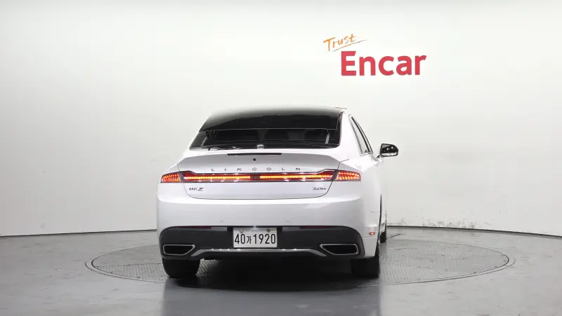 Lincoln Mkz