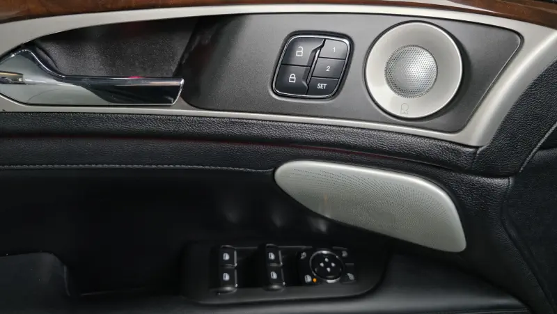 Lincoln Mkz