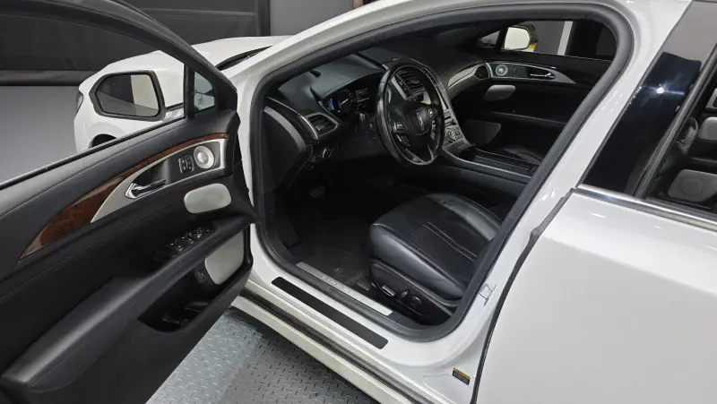 Lincoln Mkz