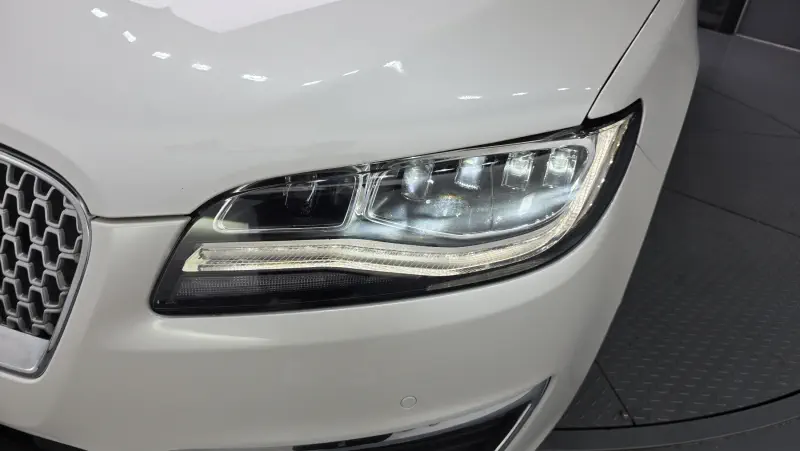 Lincoln Mkz