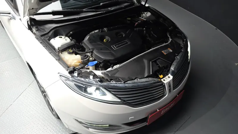 Lincoln Mkz