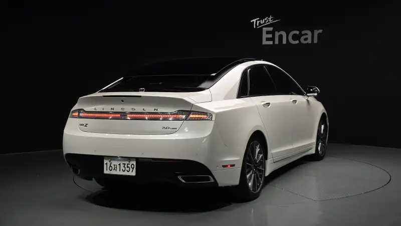 Lincoln Mkz