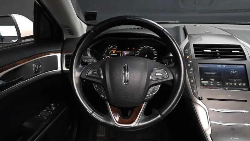 Lincoln Mkz
