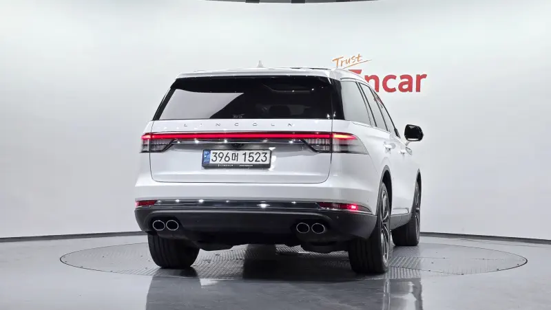 Lincoln Aviator