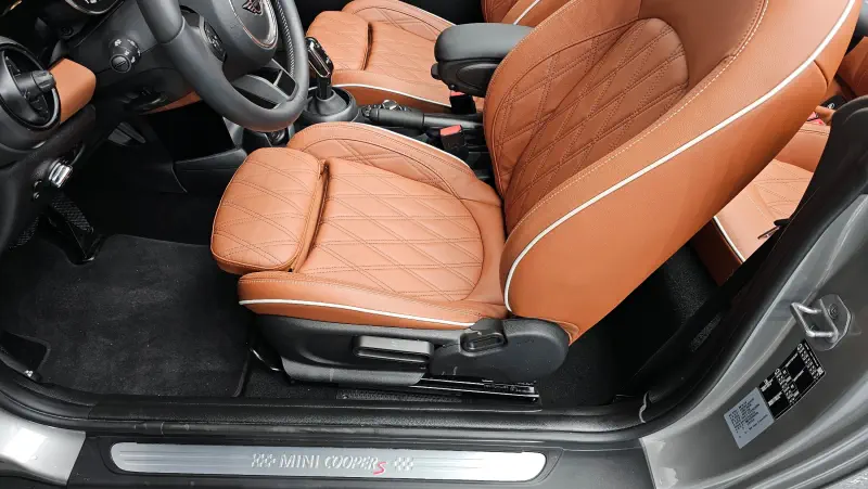 MINI Cooper Convertible