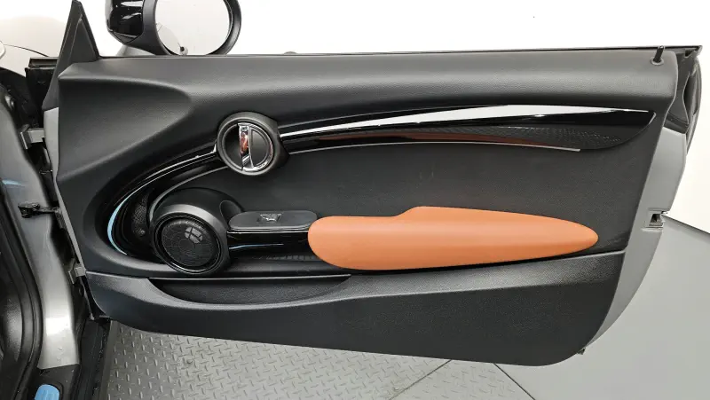 MINI Cooper Convertible