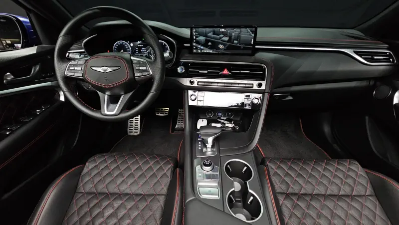 Genesis G70