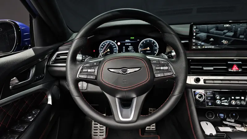 Genesis G70