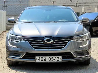 Renault SM6