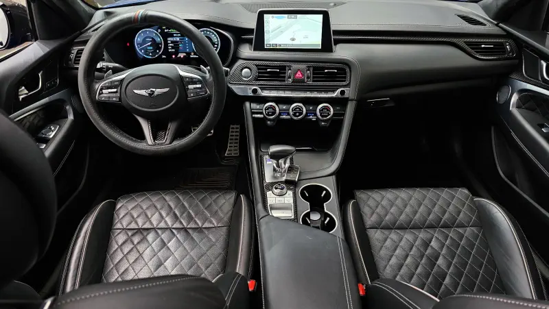 Genesis G70