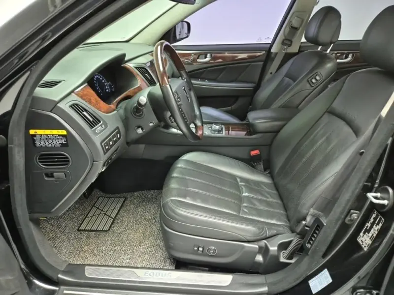 Hyundai Equus
