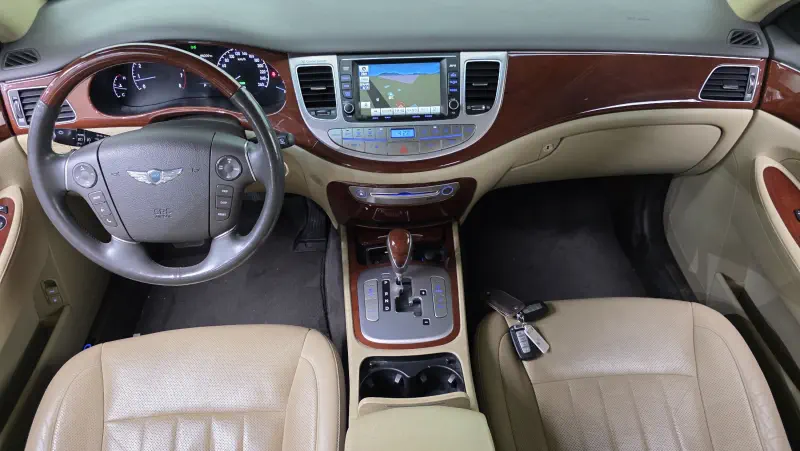 Hyundai Genesis