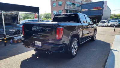 GMC SIERRA
