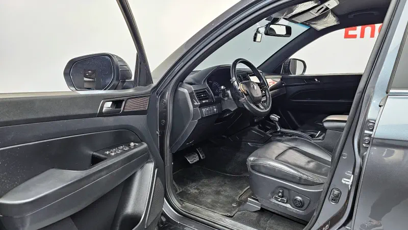 SsangYong Rexton Sports