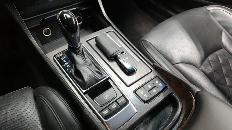 Hyundai Aslan