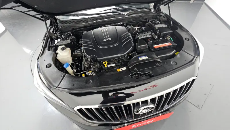 Hyundai Aslan