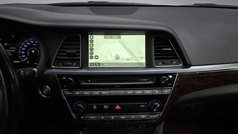 Hyundai Aslan