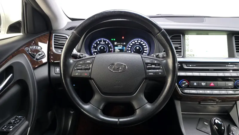 Hyundai Aslan