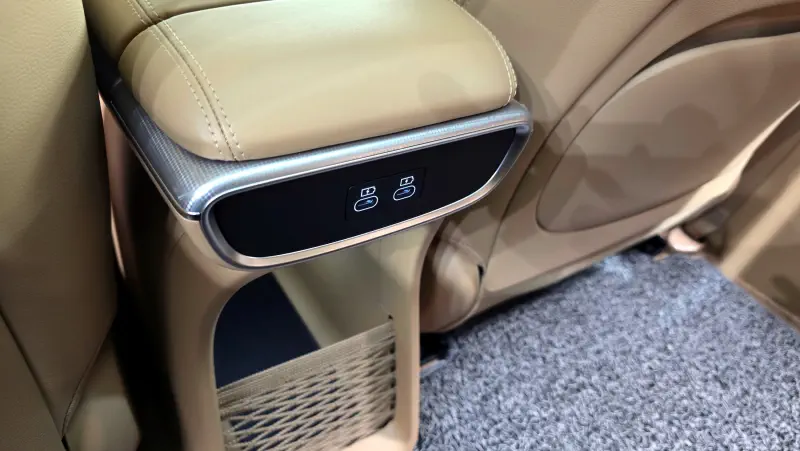 Genesis GV60