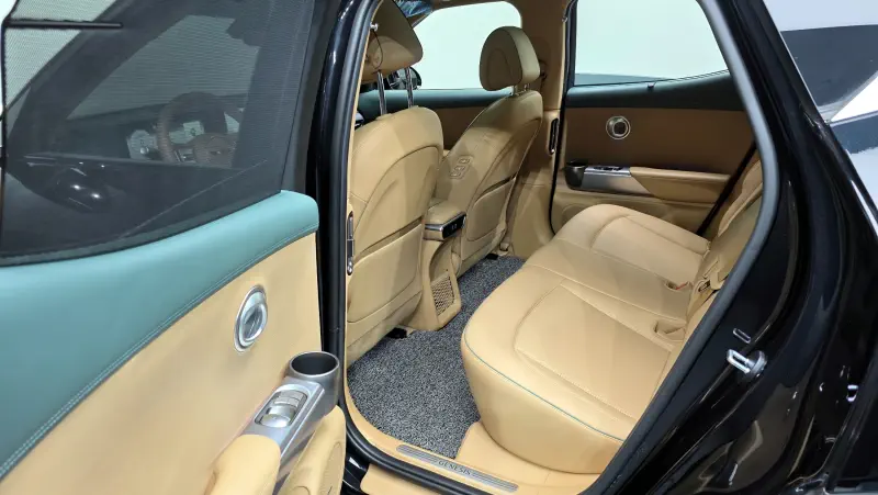Genesis GV60