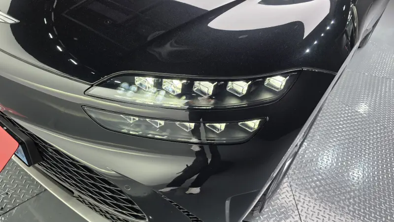 Genesis GV60