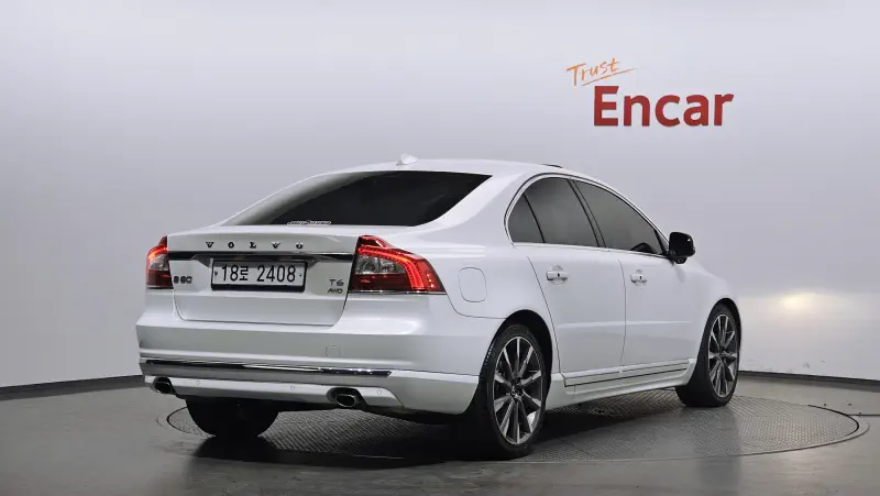 Volvo S80
