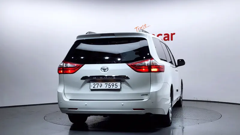 Toyota Sienna