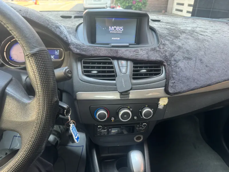Renault SM3