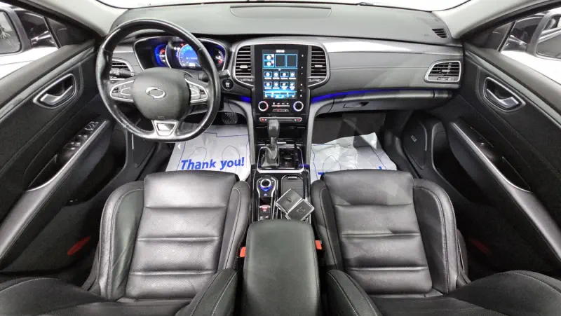 Renault SM6