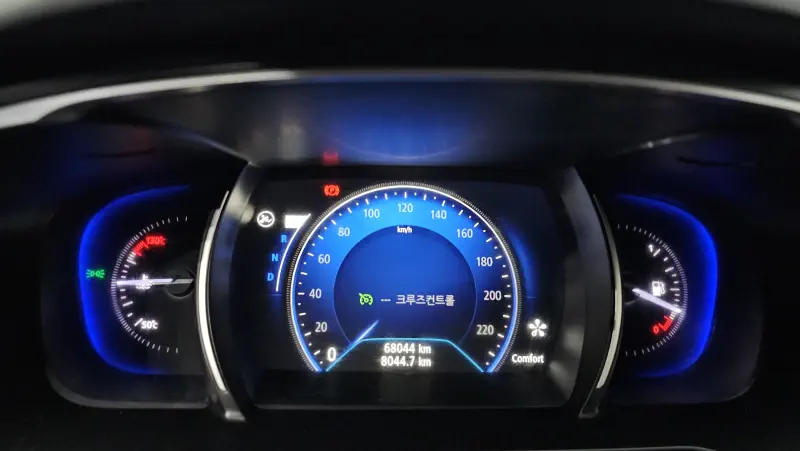 Renault SM6