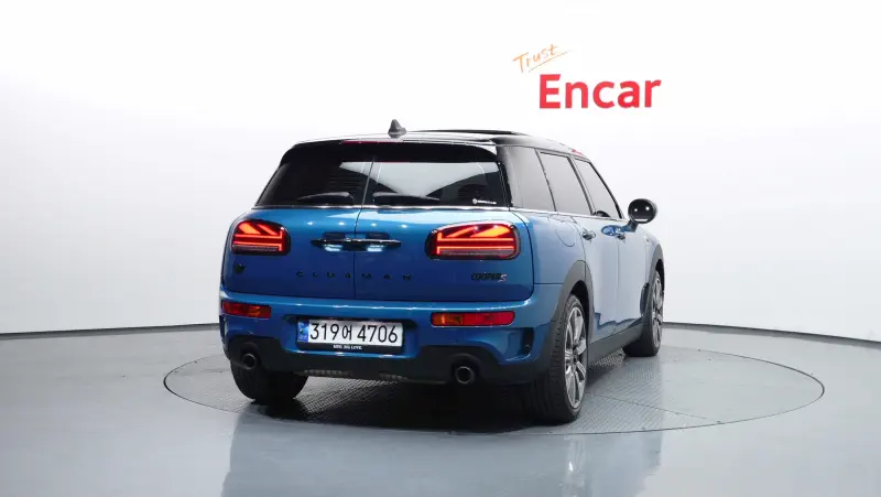 MINI Clubman