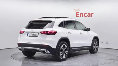 Mercedes-Benz GLA-Class