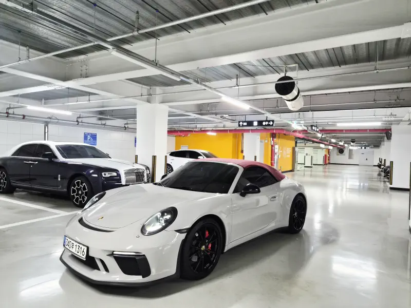 Porsche 911