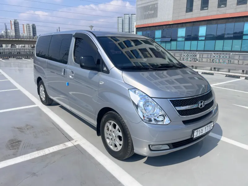 Hyundai Grand Starex