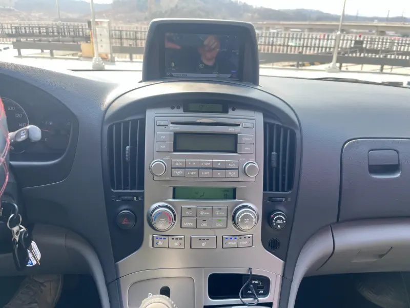 Hyundai Grand Starex