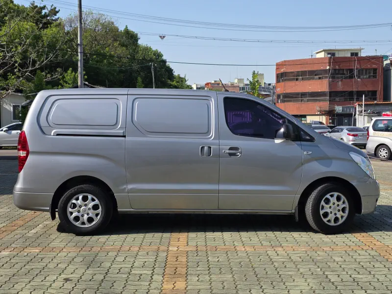 Hyundai Grand Starex