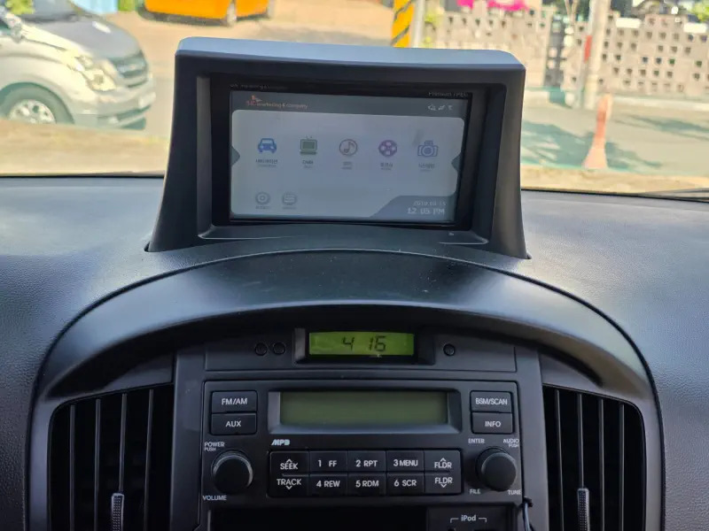 Hyundai Grand Starex