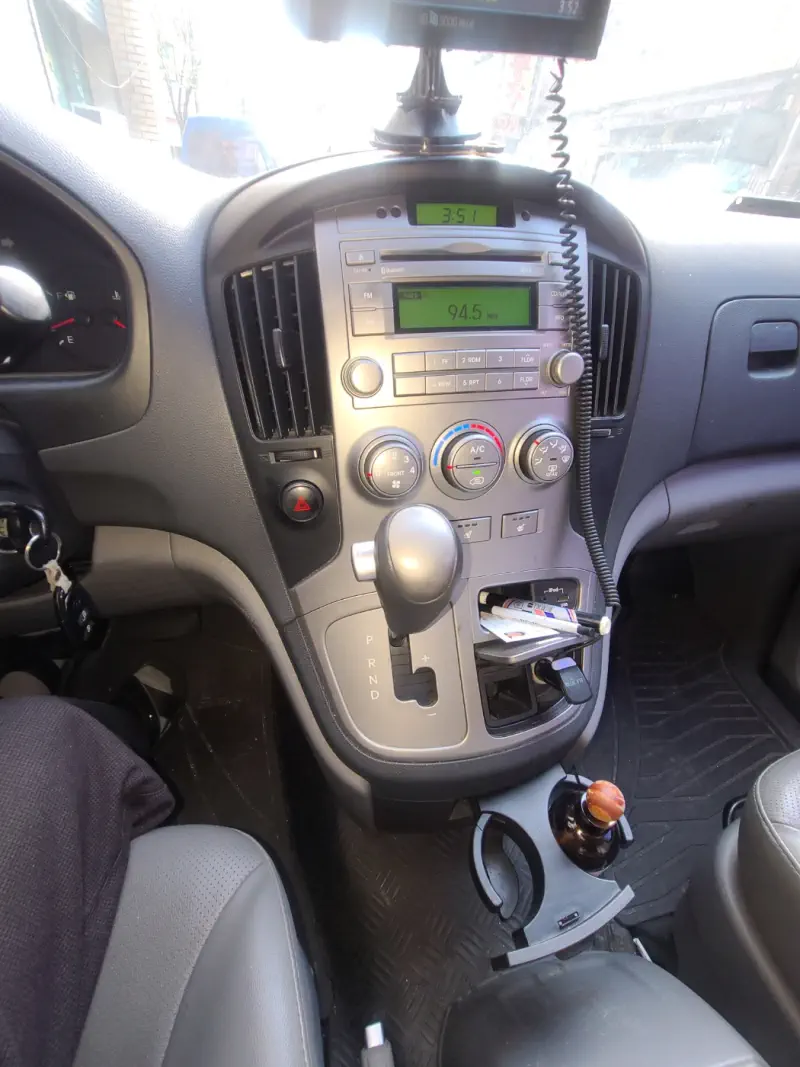Hyundai Grand Starex