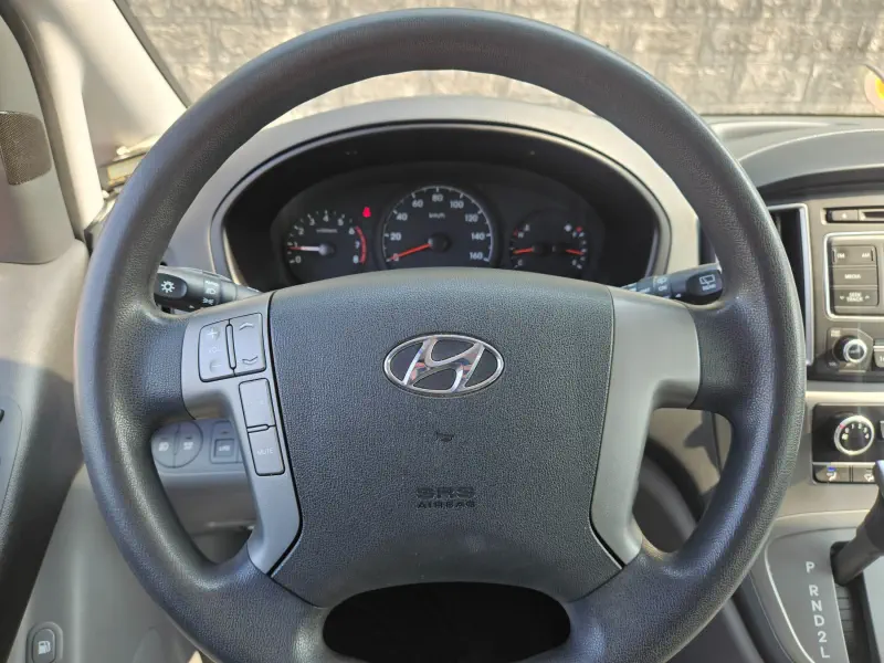 Hyundai Grand Starex