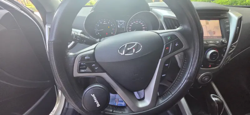 Hyundai Veloster