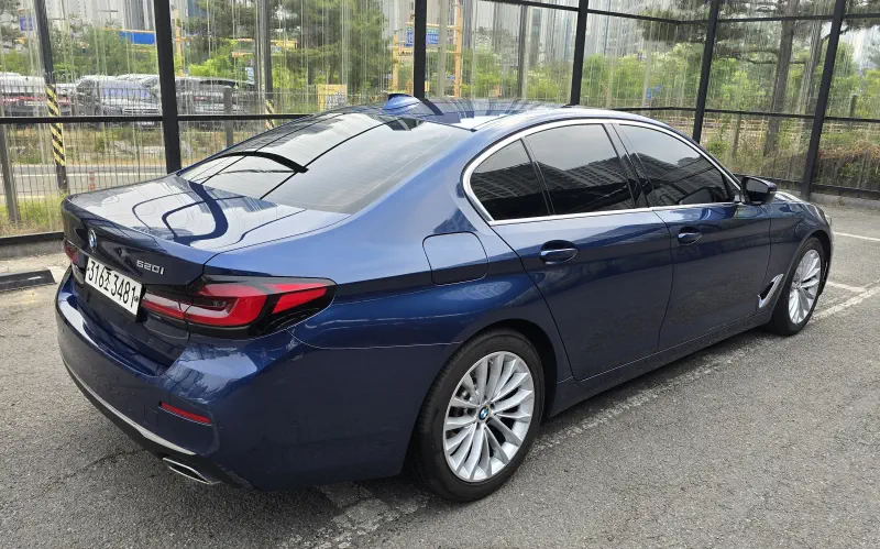 BMW 5-Series