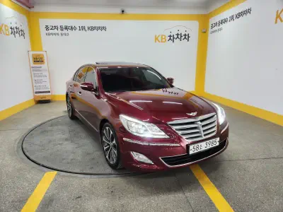 Hyundai Genesis