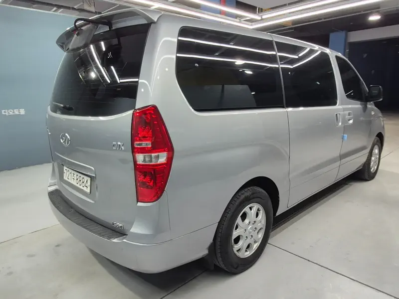 Hyundai Grand Starex